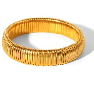 New! Chunky Gold Wide Wrist Bracelet (1045) NWOT